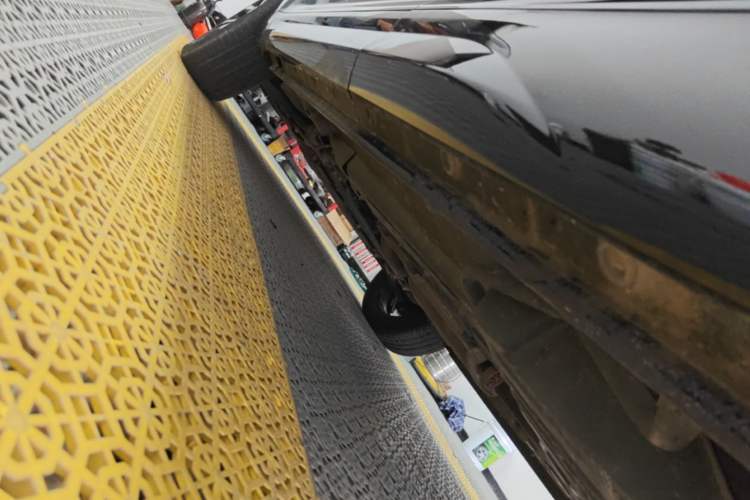 Used Wey VV7 2019 Upgraded Model 2.0T Ultra-Luxury Version China VI Standard Left Side Sill