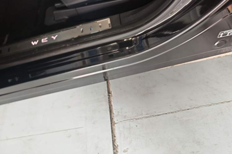 Used Wey VV7 2019 Upgraded Model 2.0T Flagship Version China VI Left Side Sill