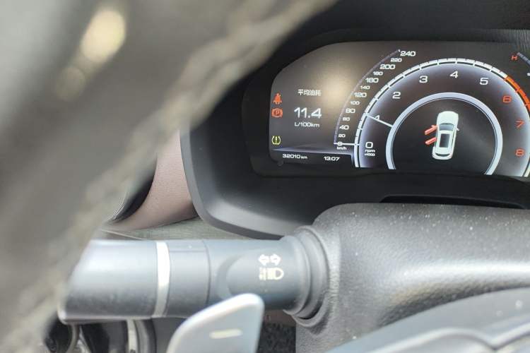 Used Wey VV7 2019 Upgraded Model 2.0T Flagship Version China V Standard Odometer Close Up
