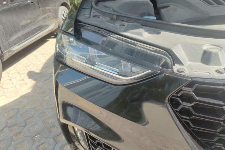 Used Wey VV7 2019 Upgraded Model 2.0T Luxury Version China V Standard Right Front Headlight