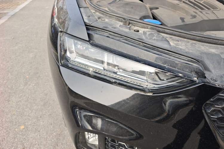 Used Wey VV7 2019 Upgraded Model 2.0T Flagship Version China VI Right Front Headlight