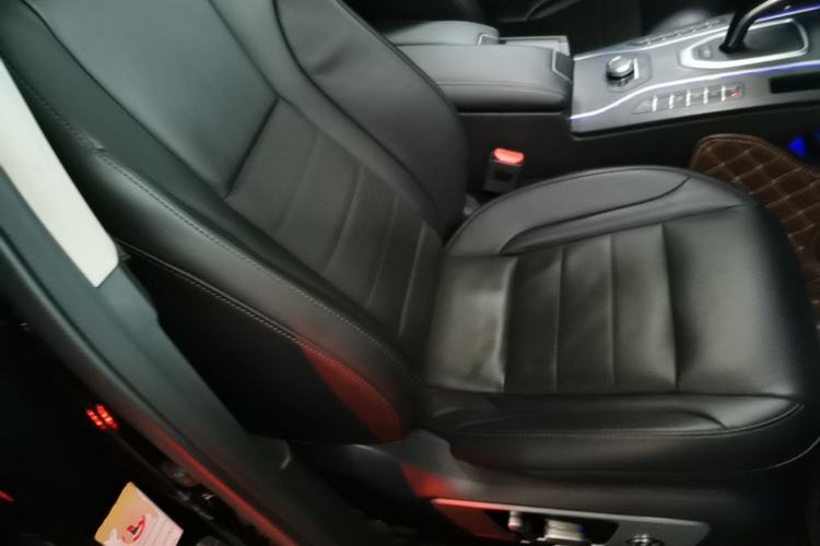 Used Wey VV7 2019 Upgraded Model 2.0T Flagship Version China V Standard Right Front Seat