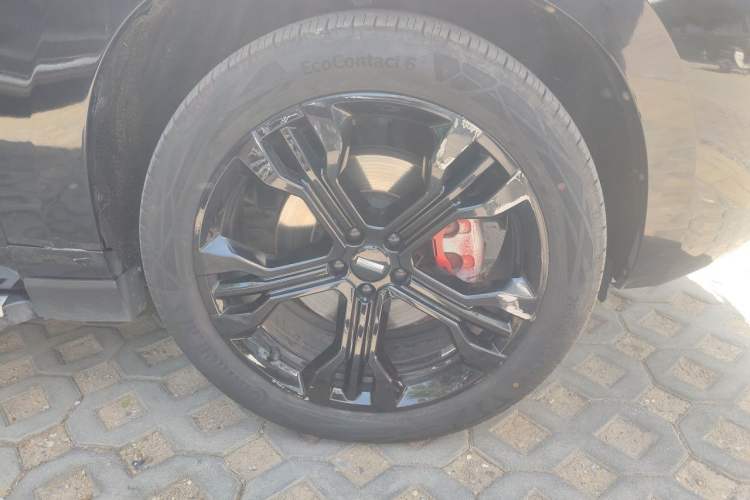 Used Wey VV7 2019 Upgraded Model 2.0T Luxury Version China V Standard Right Front Wheel Hub