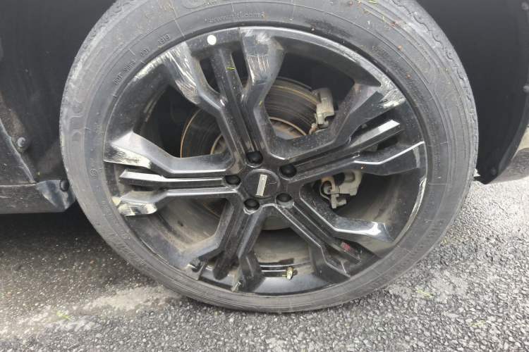 Used Wey VV7 2019 Upgraded Model 2.0T Flagship Version China VI Right Front Wheel Hub