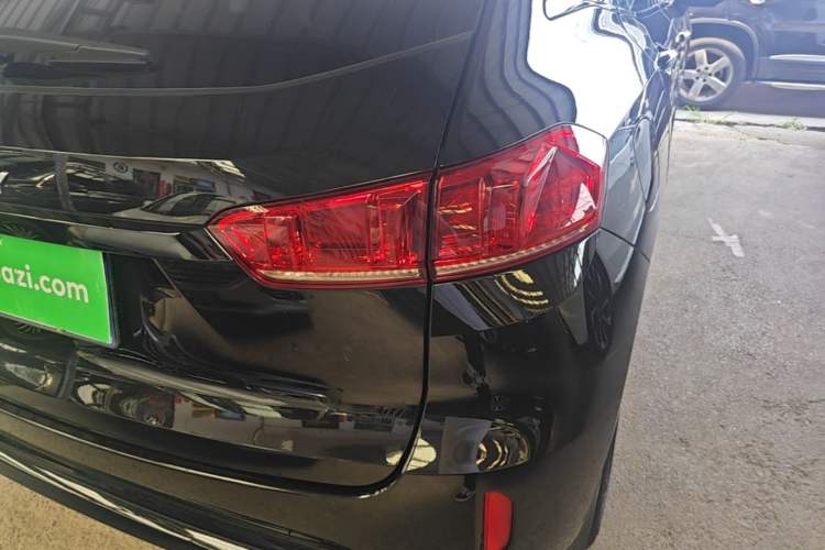 Used Wey VV7 2019 Upgraded Model 2.0T Flagship Version China V Standard Right Rear Taillight