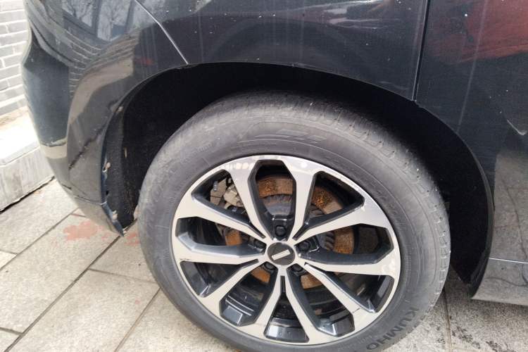 Used Wey VV7 2019 Upgraded Model 2.0T Ultra-Luxury Version China V Standard Right Rear Wheel Hub