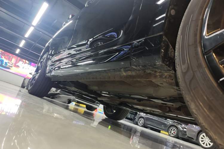 Used Wey VV7 2019 Upgraded Model 2.0T Flagship Version China VI Right Side Sill