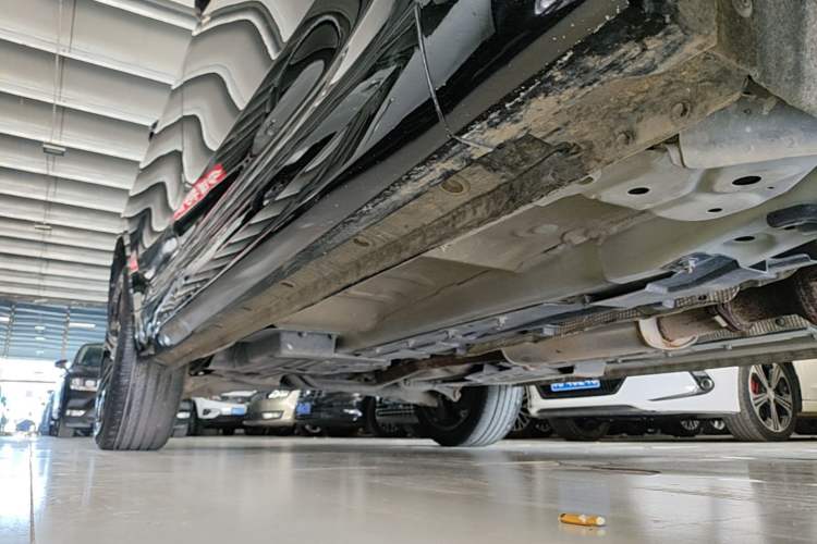 Used Wey VV7 2019 Upgraded Model 2.0T Flagship Version China V Standard Right Side Sill