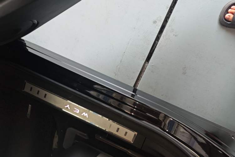 Used Wey VV7 2019 Upgraded Model 2.0T Flagship Version China VI Right Side Sill