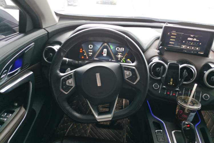 Used Wey VV7 2019 Upgraded Model 2.0T Flagship Version China VI Steering Wheel