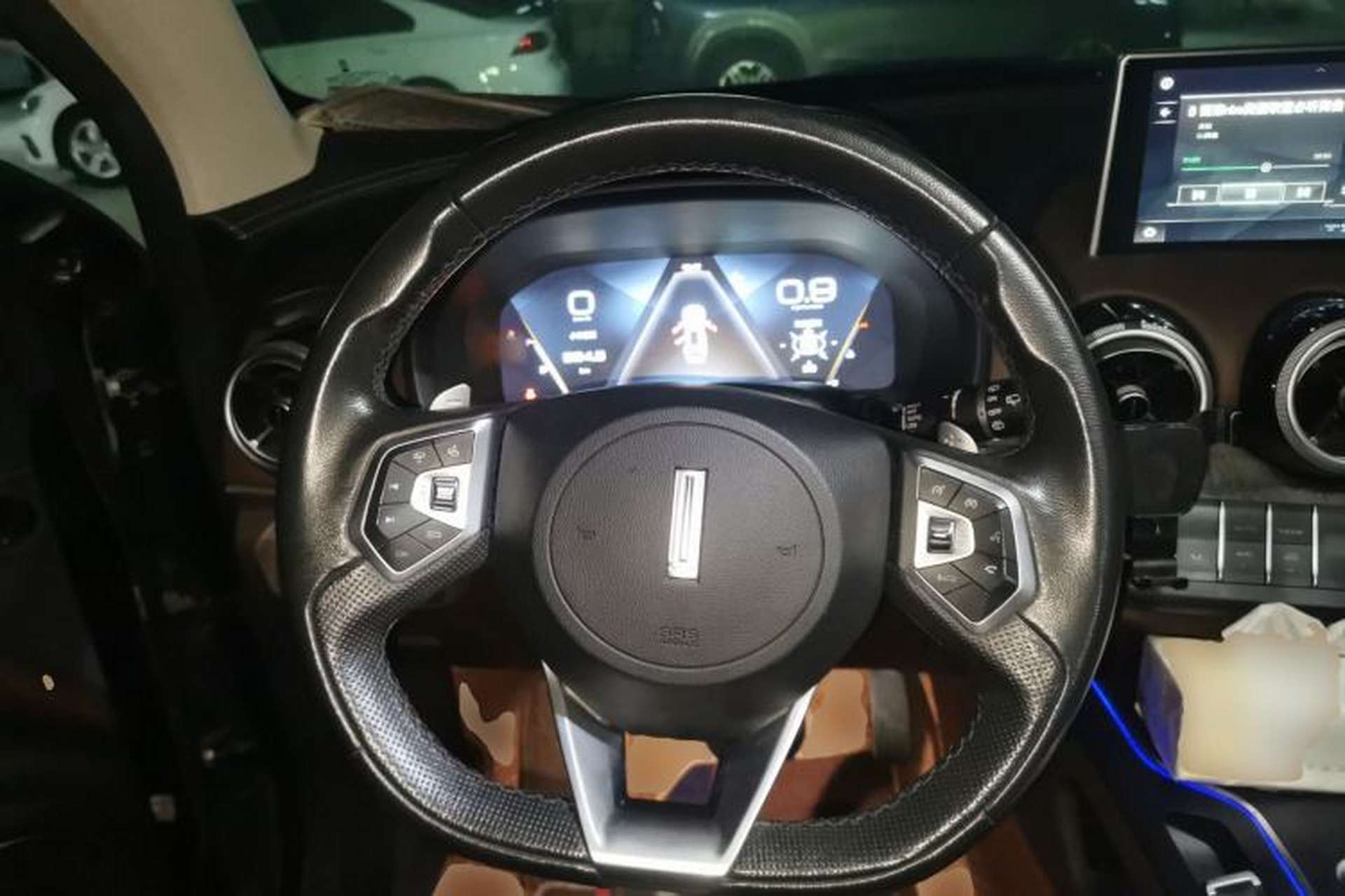 Used Wey VV7 2019 Upgraded Model 2.0T Luxury Version China VI Steering Wheel