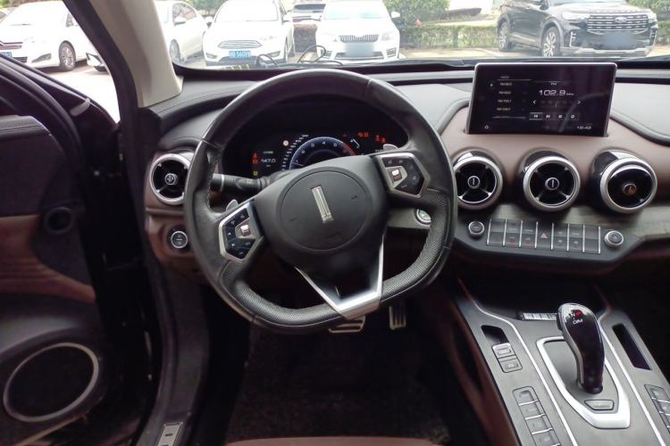 Used Wey VV7 2019 Upgraded Model 2.0T Flagship Version China V Standard Steering Wheel