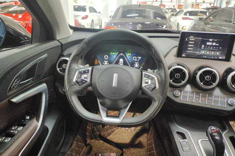 Used Wey VV7 2019 Upgraded Model 2.0T Ultra-Luxury Version China VI Standard Steering Wheel