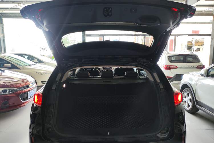 Used Wey VV7 2019 Upgraded Model 2.0T Flagship Version China V Standard Trunk