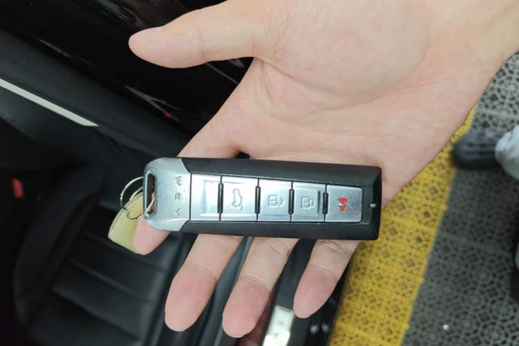 Used Wey VV7 2019 Upgraded Model 2.0T Ultra-Luxury Version China VI Standard Vehicle Key