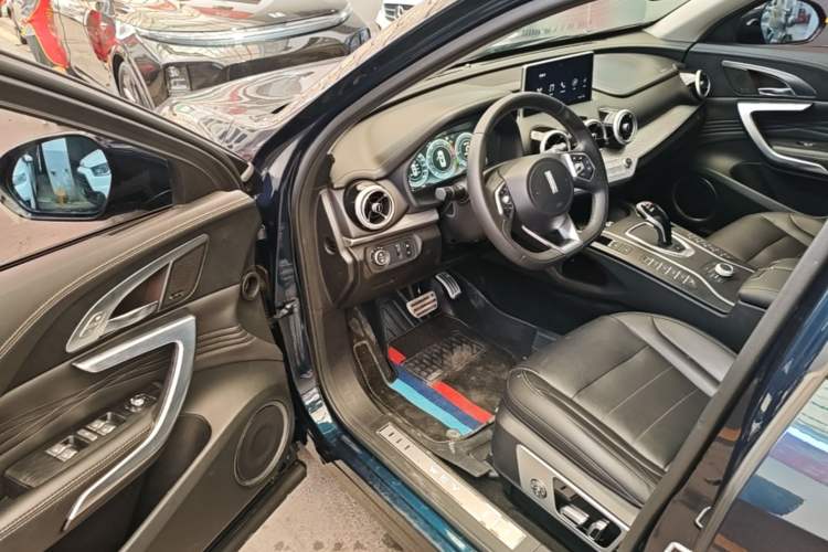 Used Wey VV7 2019 Upgraded Model 2.0T Flagship Version China VI Driver Seat