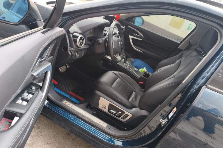 Used Wey VV7 2019 Upgraded Model 2.0T Flagship Version China VI Driver Seat