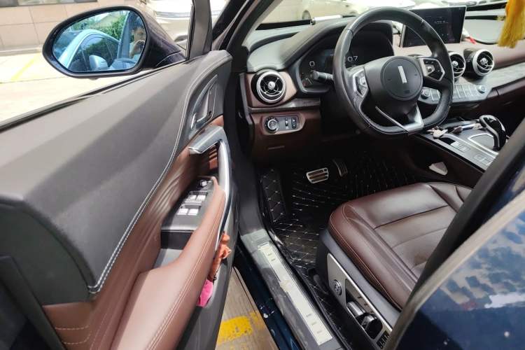 Used Wey VV7 2019 Upgraded Model 2.0T Flagship Version China VI Driver Seat