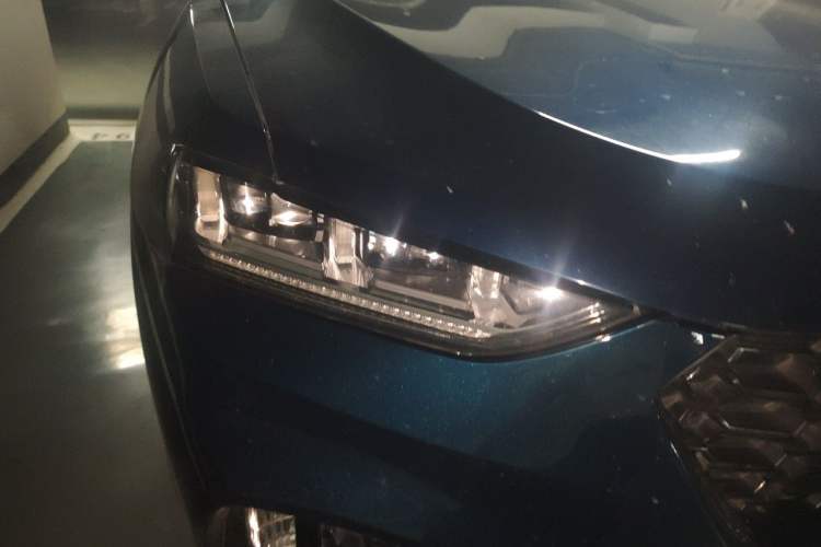 Used Wey VV7 2019 Upgraded Model 2.0T Ultra-Luxury Version China V Standard Exterior 1