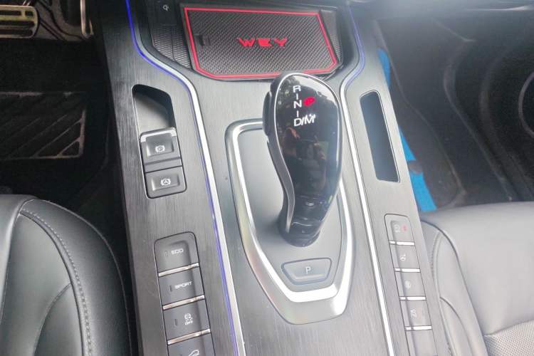 Used Wey VV7 2019 Upgraded Model 2.0T Flagship Version China VI Gear Lever