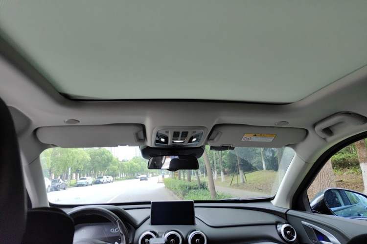 Used Wey VV7 2019 Upgraded Model 2.0T Flagship Version China VI Headliner
