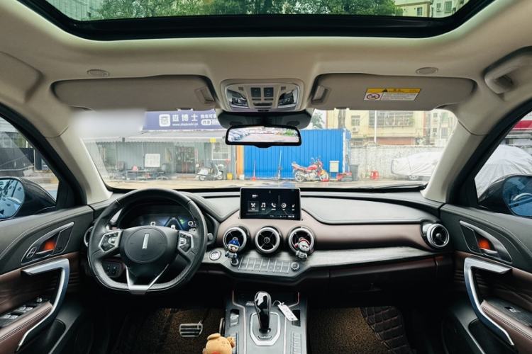 Used Wey VV7 2019 Upgraded Model 2.0T Flagship Version China V Standard Interior 4