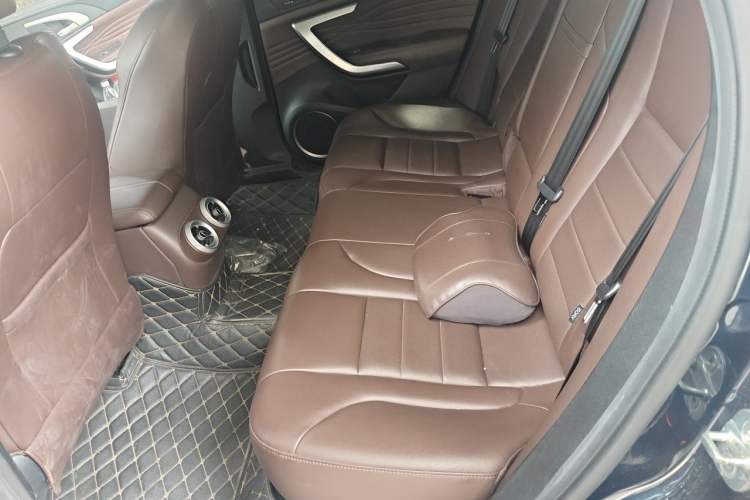 Used Wey VV7 2019 Upgraded Model 2.0T Ultra-Luxury Version China VI Standard Left Rear Seat
