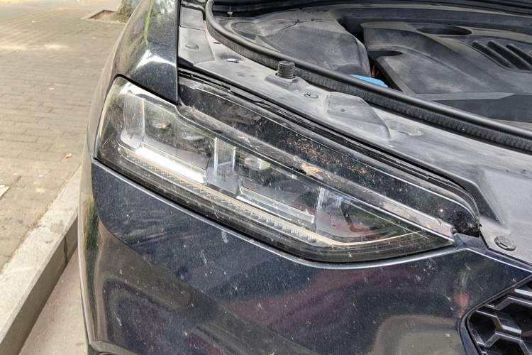 Used Wey VV7 2019 Upgraded Model 2.0T Ultra-Luxury Version China VI Standard Right Front Headlight