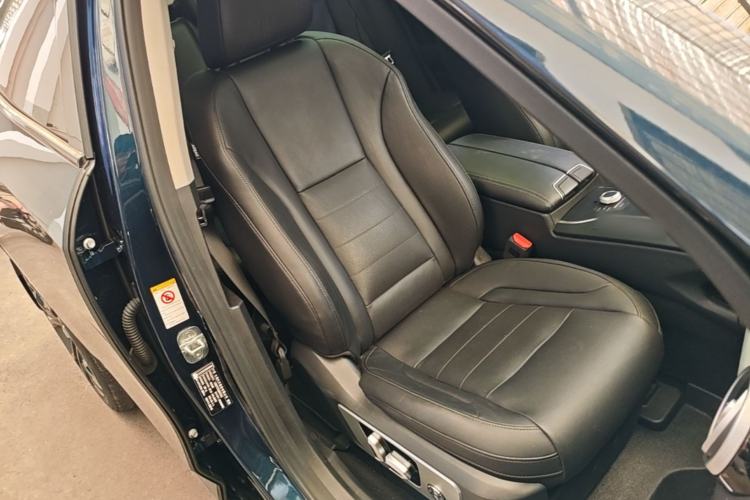 Used Wey VV7 2019 Upgraded Model 2.0T Flagship Version China VI Right Front Seat