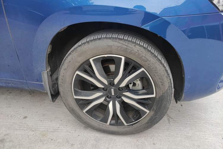 Used Wey VV7 2019 Upgraded Model 2.0T Flagship Version China VI Right Front Wheel Hub