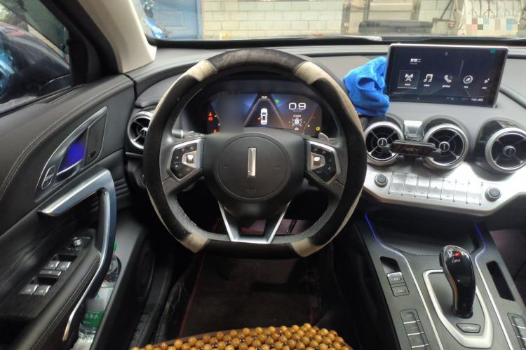 Used Wey VV7 2019 Upgraded Model 2.0T Ultra-Luxury Version China V Standard Steering Wheel