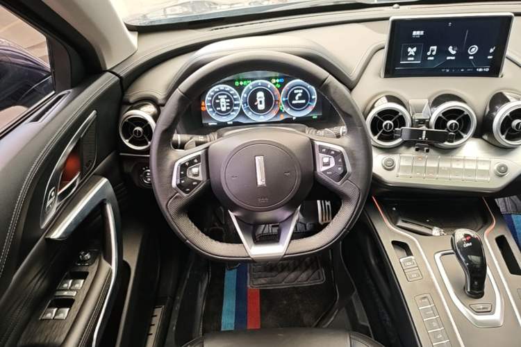 Used Wey VV7 2019 Upgraded Model 2.0T Flagship Version China VI Steering Wheel