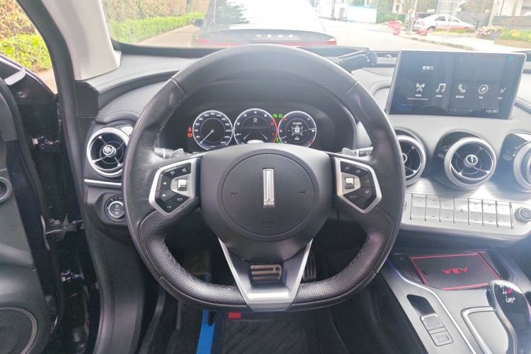 Used Wey VV7 2019 Upgraded Model 2.0T Flagship Version China VI Steering Wheel