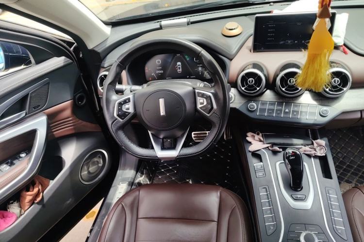 Used Wey VV7 2019 Upgraded Model 2.0T Flagship Version China VI Steering Wheel