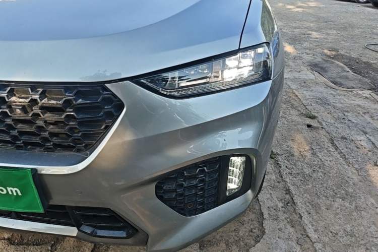 Used Wey VV7 2019 Upgraded Model 2.0T Ultra-Luxury Version China V Standard Left Front Headlight