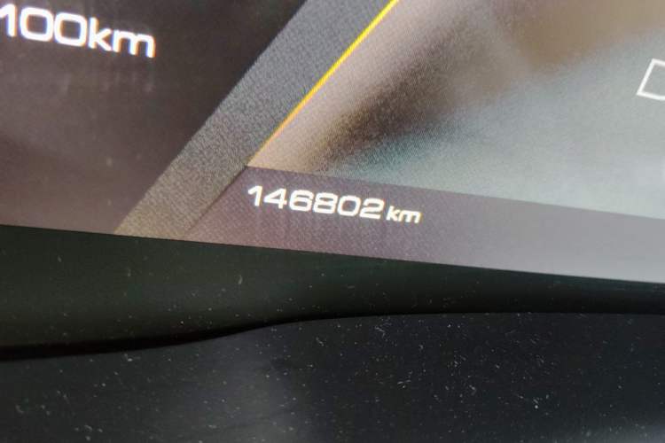 Used Wey VV7 2019 Upgraded Model 2.0T Flagship Version China V Standard Odometer Close Up