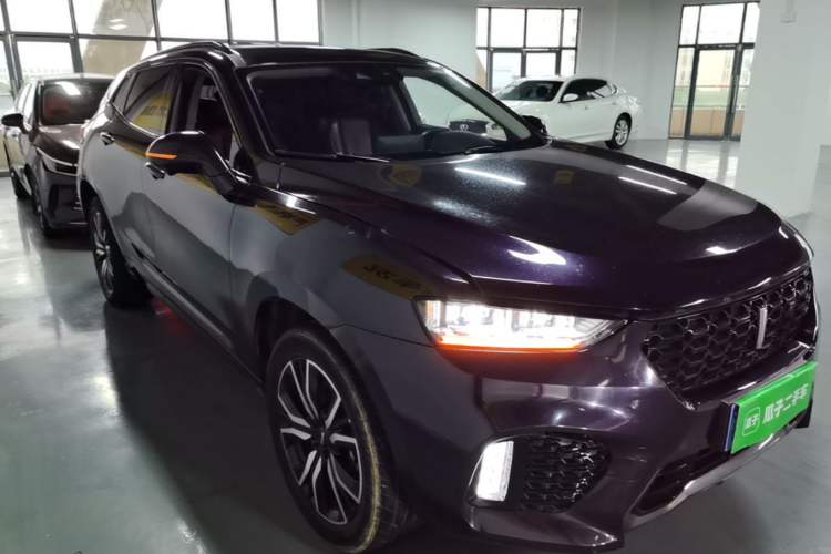 Used Wey VV7 2019 Upgraded Model 2.0T Flagship Version China VI Front Right 45 Deg