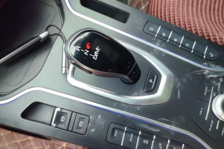 Used Wey VV7 2019 Upgraded Model 2.0T Flagship Version China V Standard Gear Lever