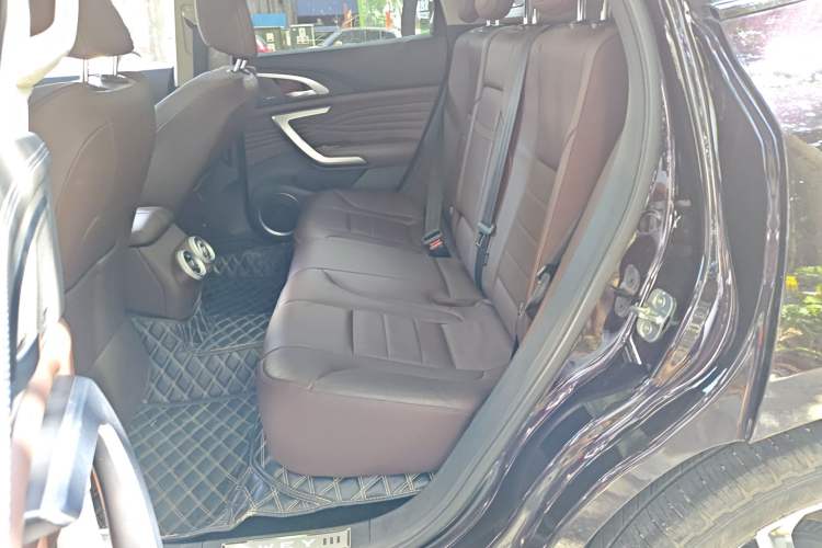 Used Wey VV7 2019 Upgraded Model 2.0T Flagship Version China V Standard Left Rear Seat