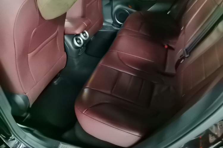 Used Wey VV7 2019 Upgraded Model 2.0T Flagship Version China VI Left Rear Seat
