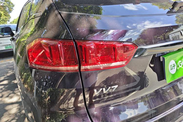 Used Wey VV7 2019 Upgraded Model 2.0T Flagship Version China V Standard Left Rear Taillight