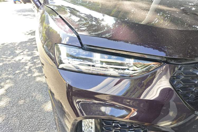 Used Wey VV7 2019 Upgraded Model 2.0T Flagship Version China V Standard Right Front Headlight