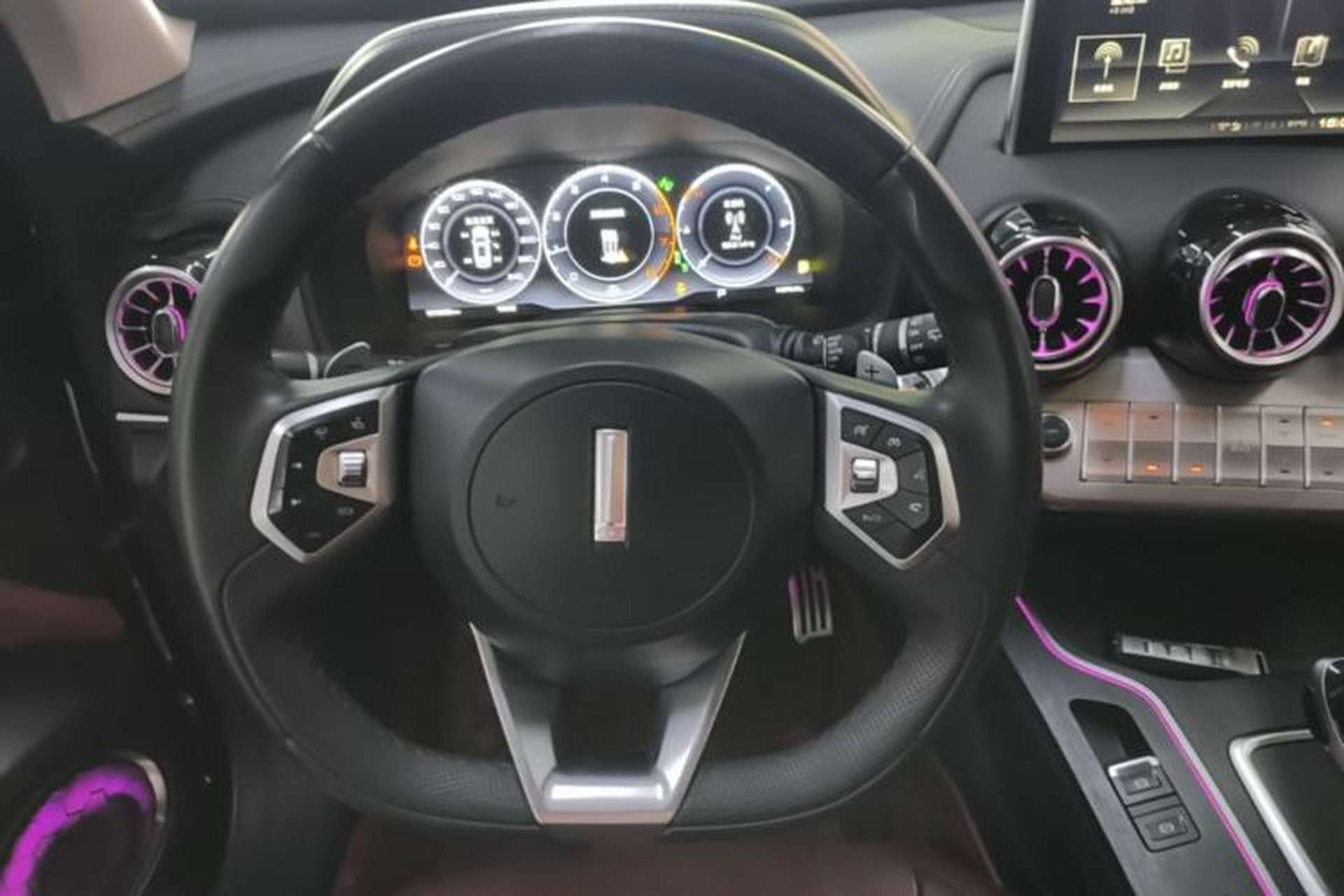 Used Wey VV7 2019 Upgraded Model 2.0T Flagship Version China V Standard Steering Wheel
