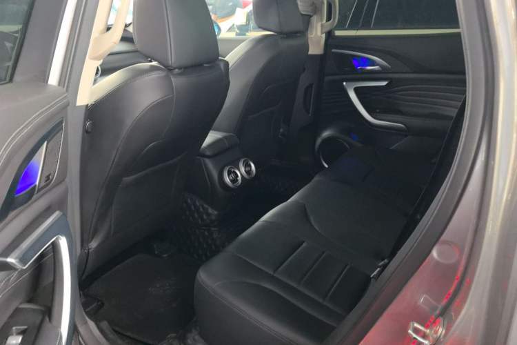 Used Wey VV7 2019 Upgraded Model 2.0T Ultra-Luxury Version China V Standard Interior 1