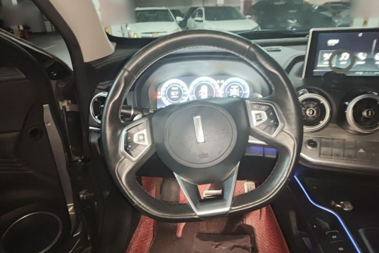 Used Wey VV7 2019 Upgraded Model 2.0T Flagship Version China V Standard Steering Wheel