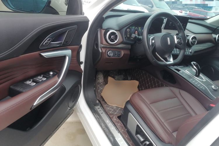 Used Wey VV7 2019 Upgraded Model 2.0T Ultra-Luxury Version China VI Standard Driver Seat
