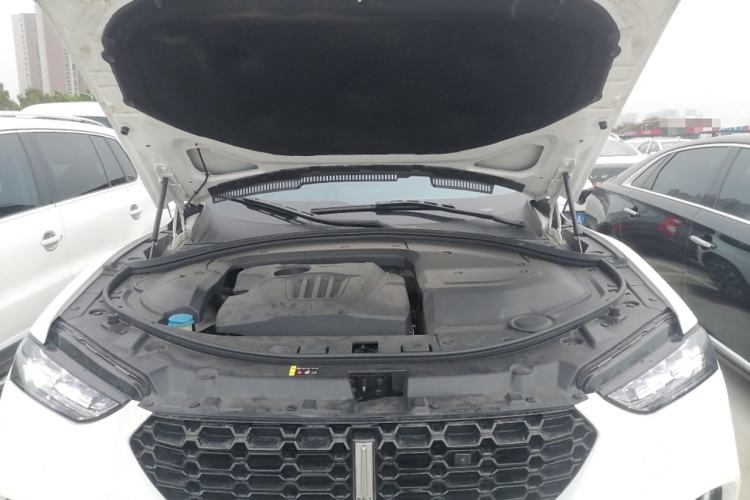 Used Wey VV7 2019 Upgraded Model 2.0T Ultra-Luxury Version China VI Standard Engine Bay