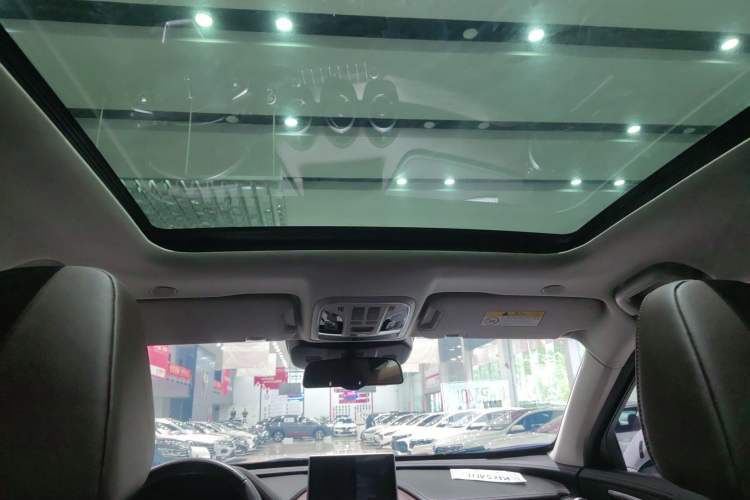 Used Wey VV7 2019 Upgraded Model 2.0T Flagship Version China V Standard Interior 4