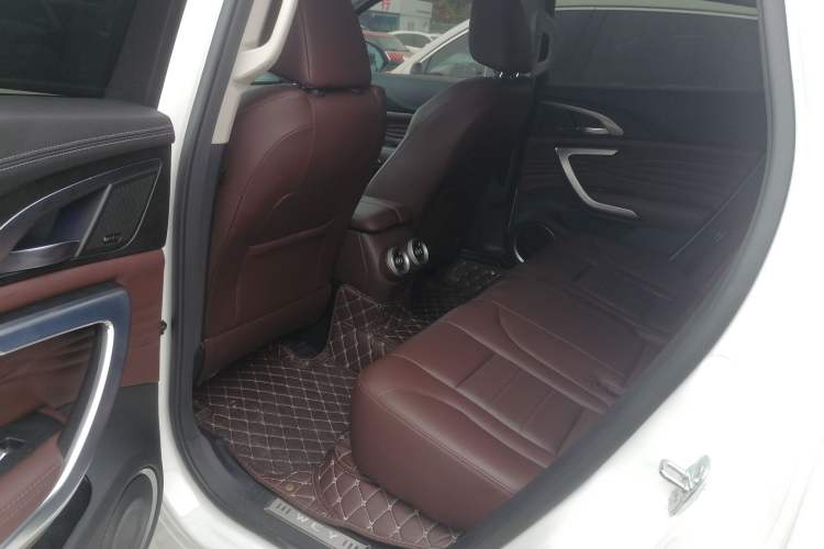 Used Wey VV7 2019 Upgraded Model 2.0T Ultra-Luxury Version China VI Standard Left Rear Seat