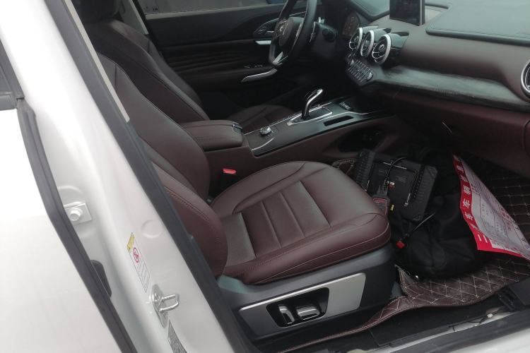 Used Wey VV7 2019 Upgraded Model 2.0T Ultra-Luxury Version China VI Standard Right Front Seat